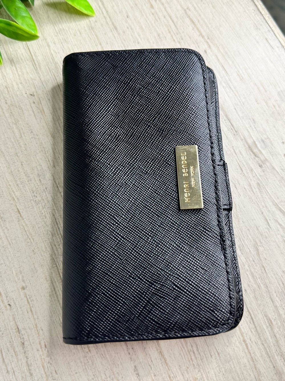 Henri Bendel Black Women's Card Wallet